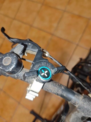 Bicicleta de montaña con rodillo