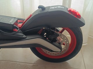 Patinete Eléctrico Aprilia eSR1