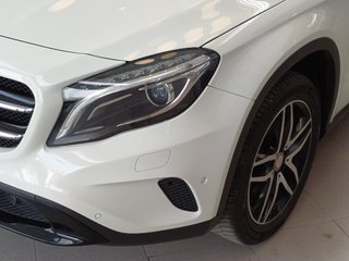 Mercedes-Benz GLA 200-2016