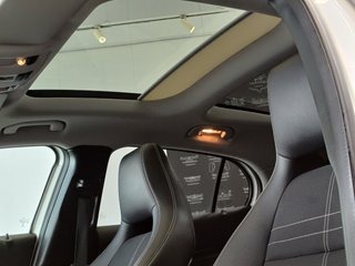 Mercedes-Benz GLA 200-2016