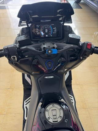 Yamaha TMAX 560 2023 Quartararo