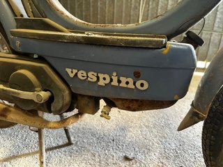 Vespino ALX con papeles y matrícula amarilla vespa