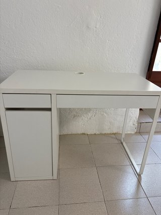 Escritorio blanco IKEA MICKE