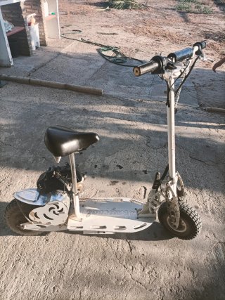 Patinete de gasolina