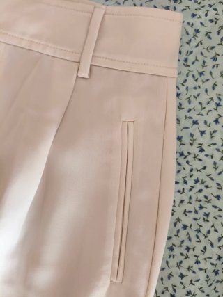 Pantalón de vestir color crema