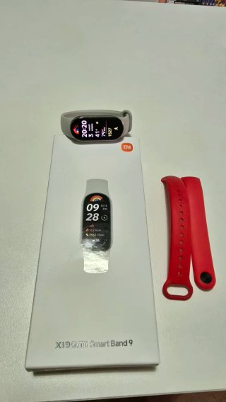 Xiaomi Smart Band 9 Grigio e Rosso