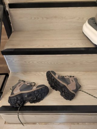 Botas de montaña Quechua talla 32