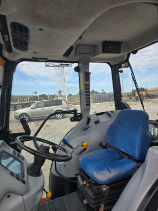 Tractor New Holland T4.95FA