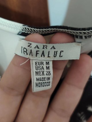 Top Zara Trafaluc Palmeras Blanco y Negro