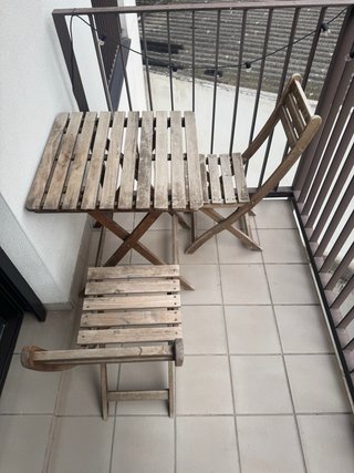 Mesa exterior y 2 sillas madera plegables IKEA