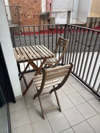 Mesa exterior y 2 sillas madera plegables IKEA