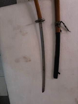 Katana decorativa negociable