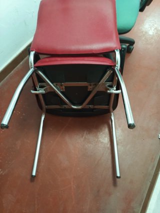 Silla de escritorio ergonómica roja