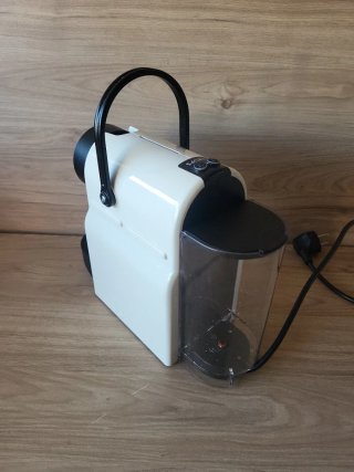 Cafetera Nespresso Krups Inissia XN1001