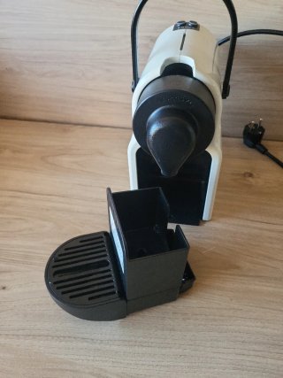 Cafetera Nespresso Krups Inissia XN1001