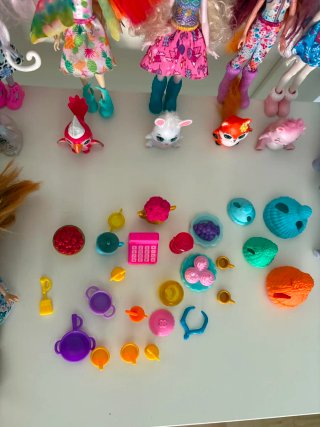 Muñecas y animales EnchanTimals
