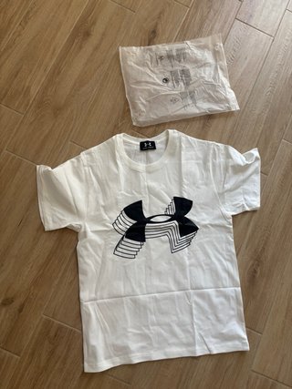 Maglietta Under Armour nera logo bianco