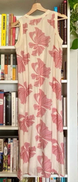 Vestido veraniego beige y rosa