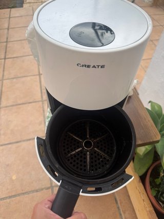 Freidora de aire CREATE blanca compacta
