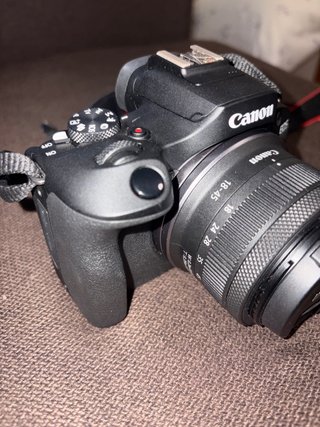 Canon EOS R100 Cámara Digital