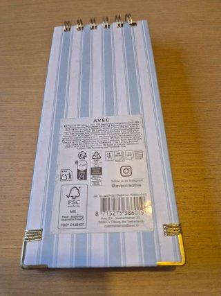 Libreta espiral con rayas azules