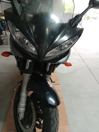Yamaha FZ6 Fazer 600