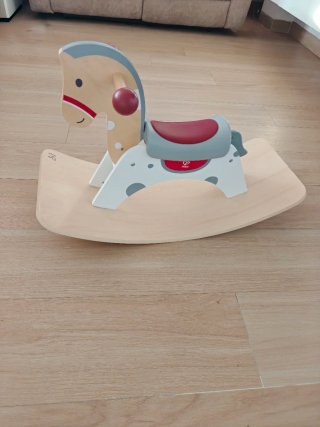 Caballito balancín Hape madera