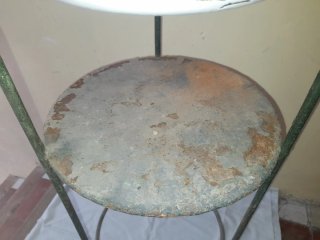 Palanganero antiguo hierro y su palangana