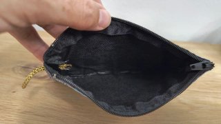 Monedero estampado azul y dorado