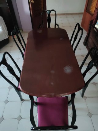 Gratis MESA de comedor