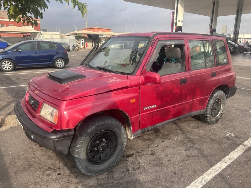 Suzuki Vitara 1999 - foto 1