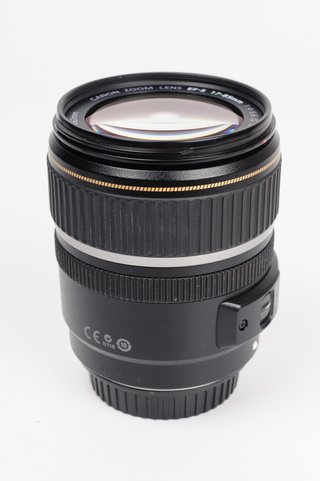 Canon EF-S 17-85mm f/4-5.6 IS USM