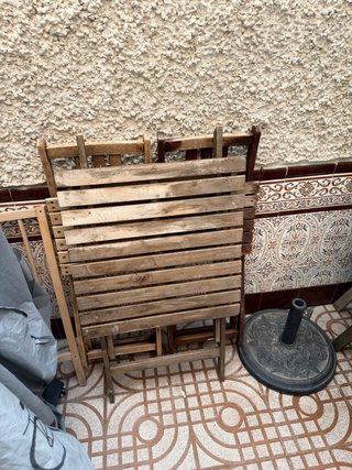 Conjunto jardín mesa y 2 sillas madera