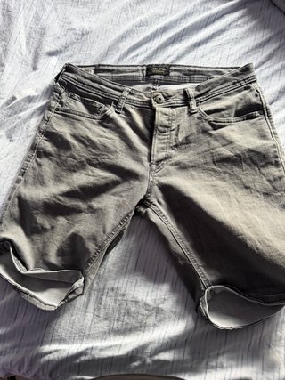 Pantalones cortos Jack & Jones grises