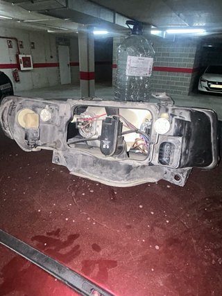 Faro delantero Seat Leon lado del conductor