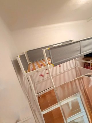Litera VITVAL IKEA semi nueva