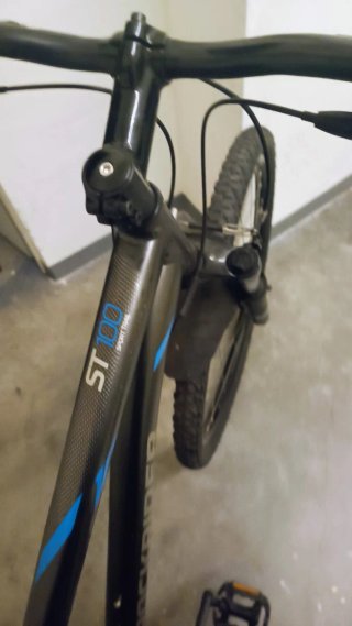 Bicicleta RockRider ST100 (ST Series)