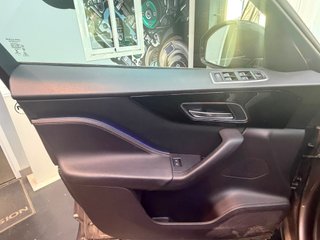 Jaguar F-Pace 2.0L i4D 132kW Prestige Auto