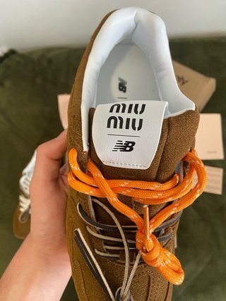 New Balance x Miu Miu Beige/Marrone