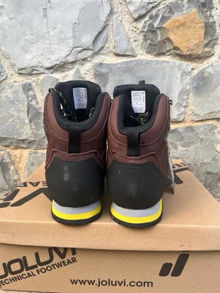 Botas de montaña Joluvi Marrón Talla 44. Nuevas