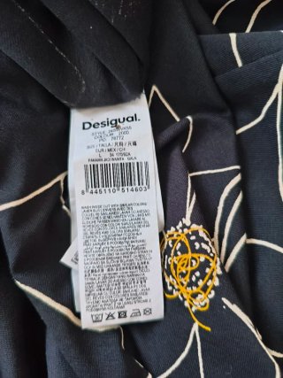 Vestido Desigual floral negro