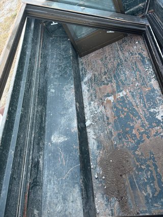 2 Ventanas corredera aluminio y 2 balconeras
