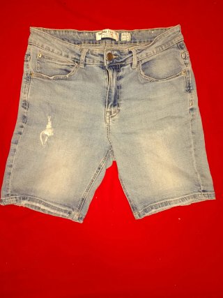 Pantalón vaquero Bershka desgastado