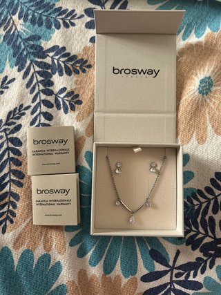 Set collana e orecchini Brosway con scontrino