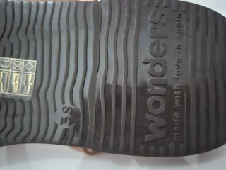 Sandalias Wonders Marrones y Doradas de piel