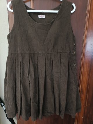 Pichi corto pana vintage Guess USA marrón