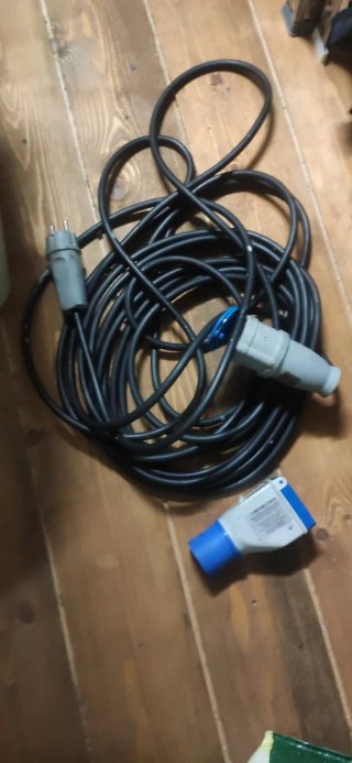 Cable adaptador camper 3 pines. 11 metros.