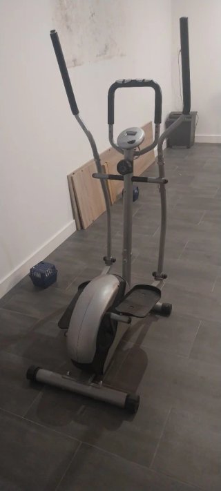 Máquina Elíptica Gimnasio