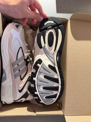 Zapatillas Adidas Response Cl Beige/Blanco