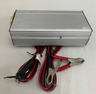 Inversor Coche 10/16A 250V~